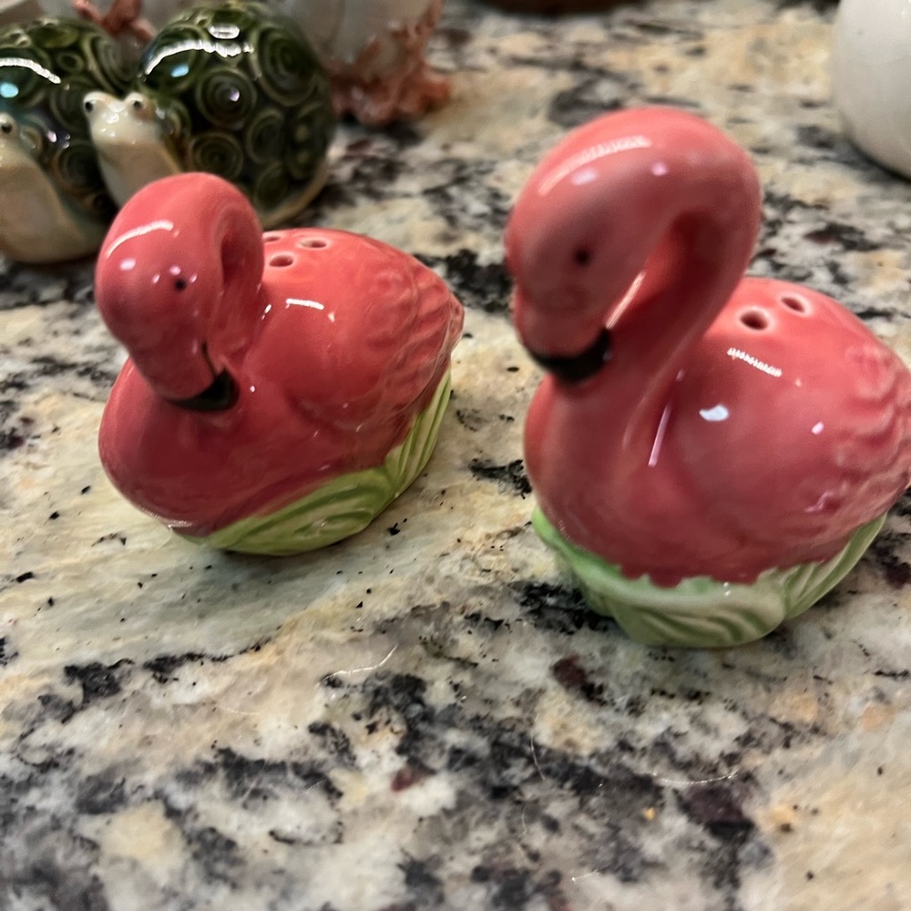 Flamingo, salt, and pepper shakers